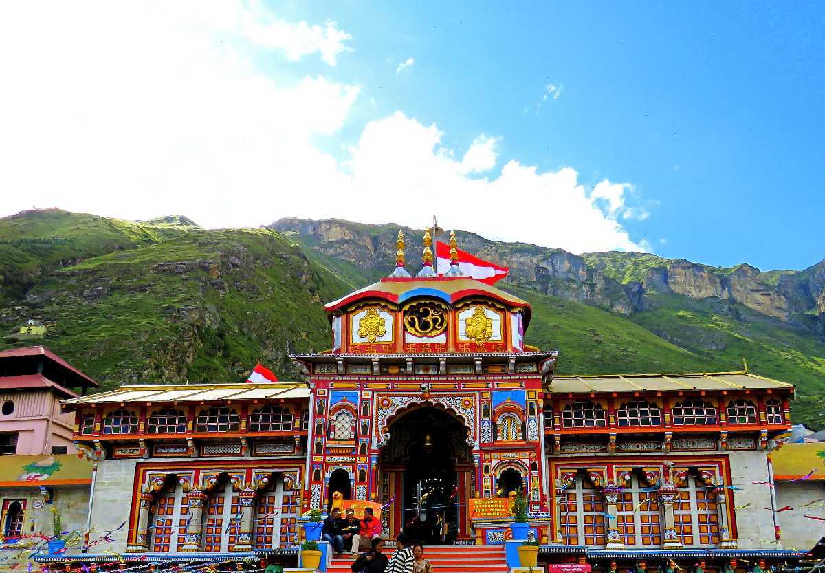 DAY 09 : Sitapur Badrinath/Pandukeshwar / Govindghat (230 km / 6-7 hrs)